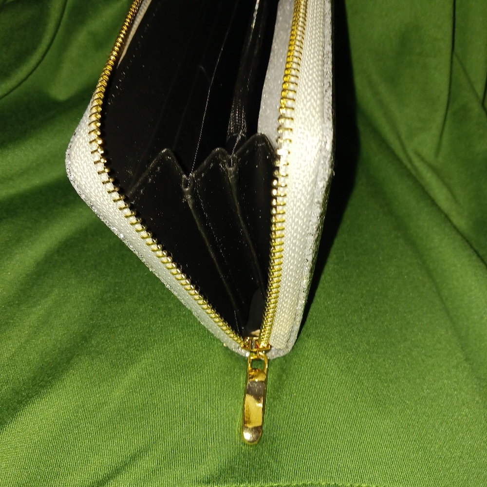 Sparkling Wallet - Picture 11 of 11